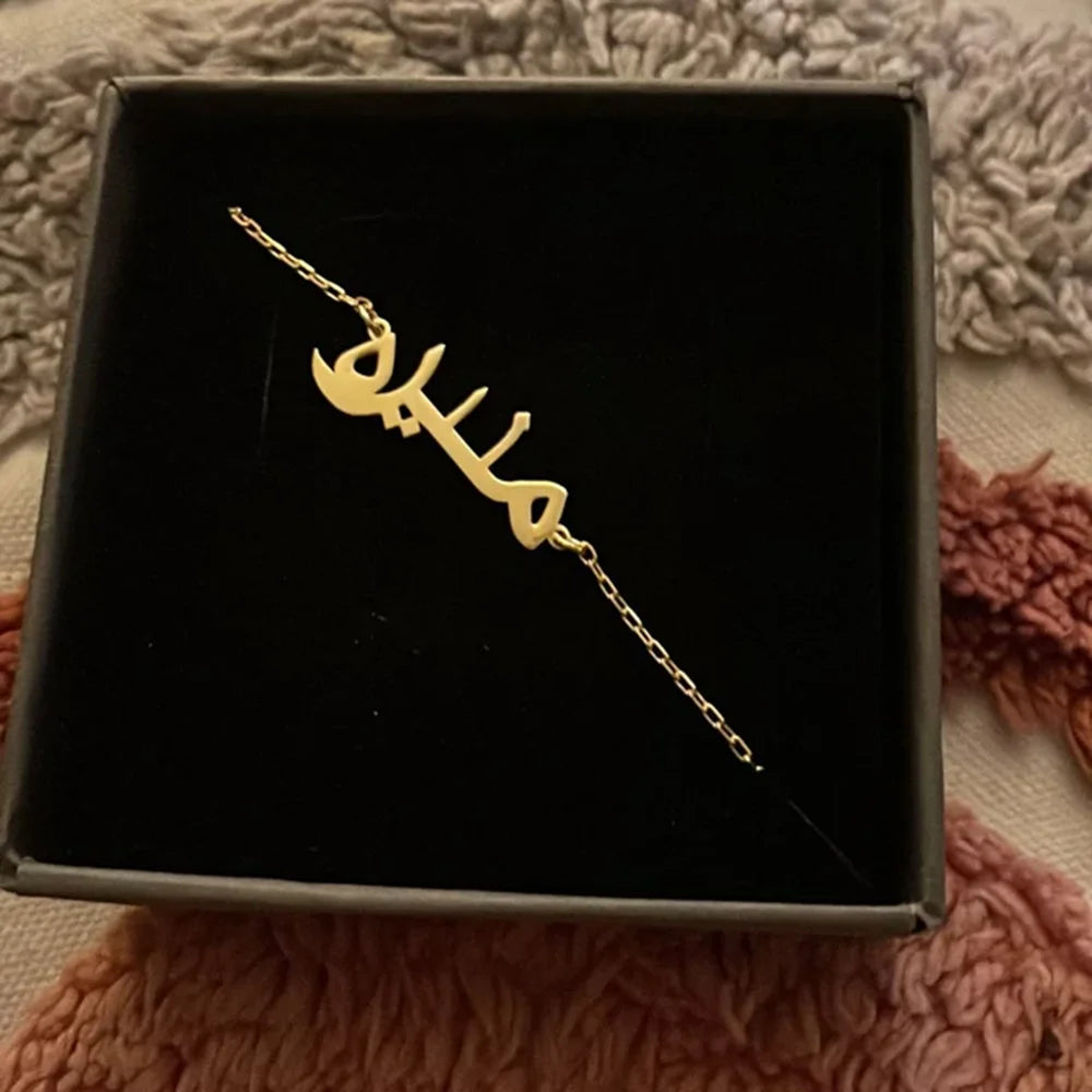 Custom Arabic Name Necklaces for Women